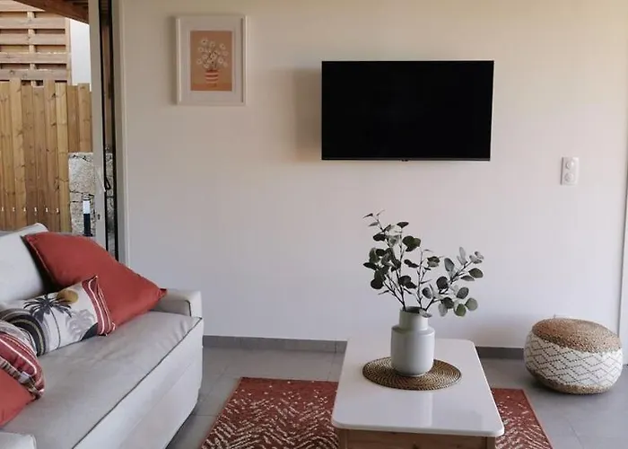 Vakantiehuis Casa Petra, Typique En Pierres Au Coeur Du Maquis, 2 Pers, Piscine